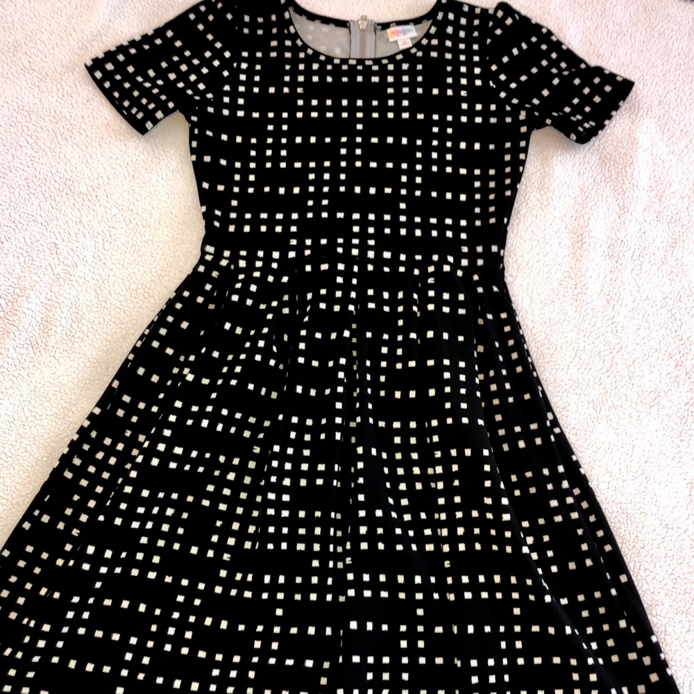 LuLaRoe Amelia Dress M Black/White